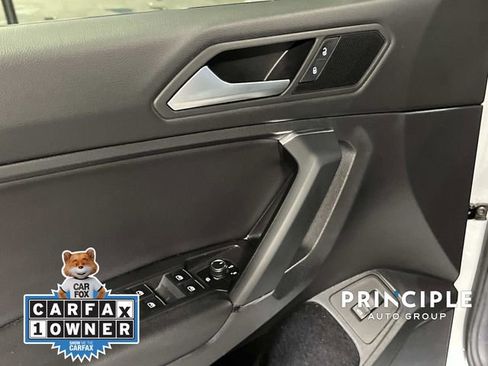 Used 2019 Volkswagen Tiguan SEL image 12