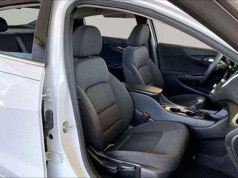 Used 2024 Chevrolet Malibu LS FWD image 19