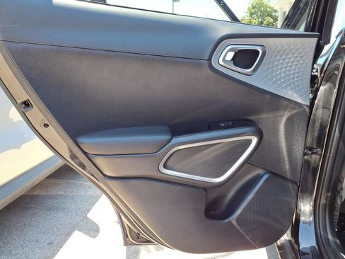 Certified 2023 Kia Soul LX w/ Option Group 015 FWD image 20