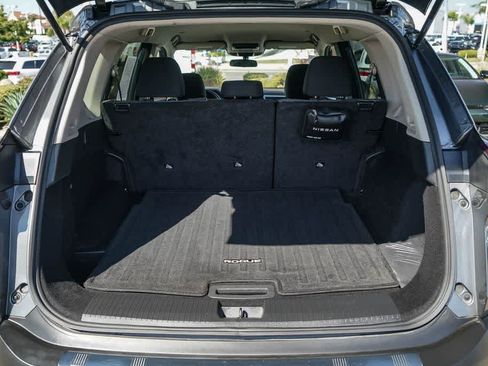 Used 2023 Nissan Rogue SV FWD image 25