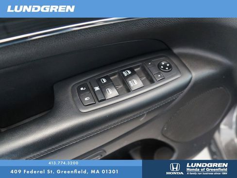 Used 2019 Jeep Grand Cherokee Limited w/ Luxury Group II image 16