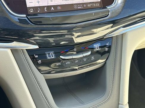 Used 2024 Cadillac XT6 Premium Luxury AWD/4WD image 32
