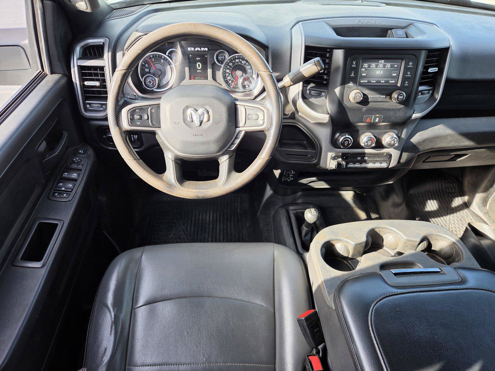 Used 2024 RAM 3500 Tradesman w/ Chrome Appearance Group AWD/4WD image 27