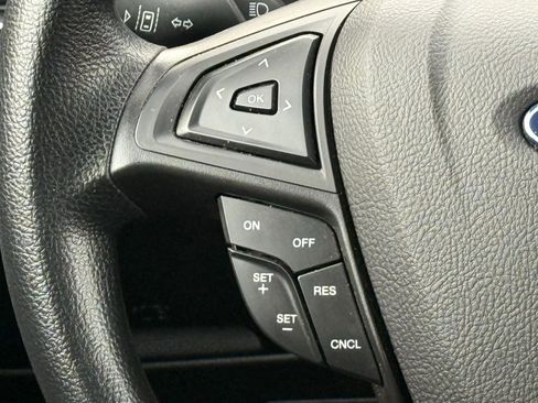 Certified 2022 Ford Edge SE image 25