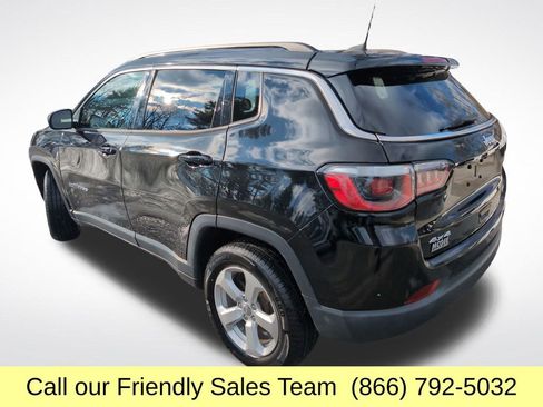Used 2019 Jeep Compass Latitude w/ Cold Weather Group image 3