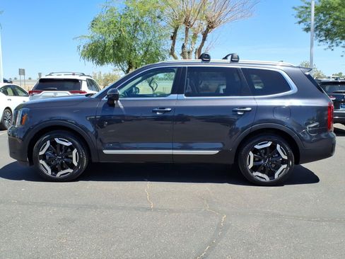 Used 2025 Kia Telluride S AWD/4WD image 2