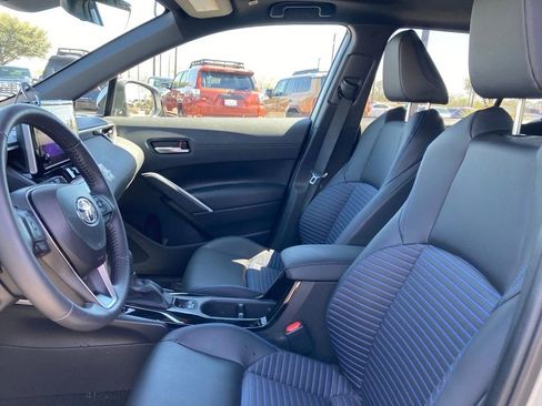 Used 2024 Toyota Corolla Cross XSE w/ Convenience Package image 10