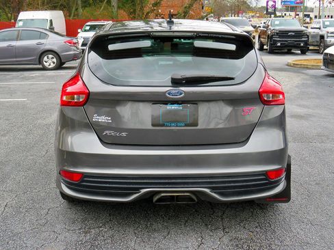 Used 2018 Ford Focus ST w/ Equipment Group 402A image 8