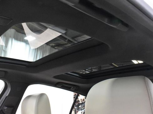 Used 2023 Cadillac CT5 Luxury image 3