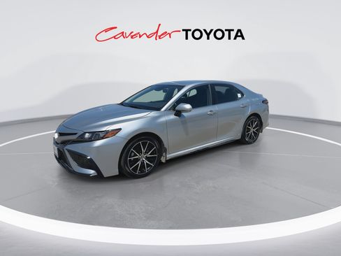 Certified 2023 Toyota Camry SE FWD image 4