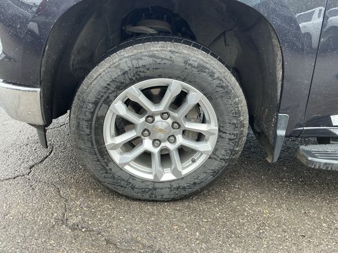 Used 2023 Chevrolet Silverado 1500 LT image 10