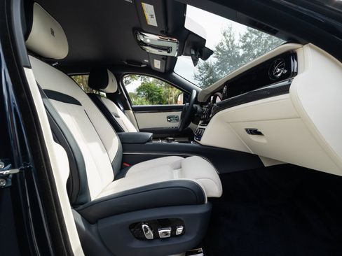 Used 2023 Rolls-Royce Ghost Black Badge w/ Black Badge Ghost Package AWD/4WD image 78