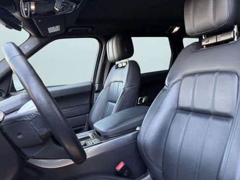 Used 2019 Land Rover Range Rover Sport SE AWD/4WD image 24