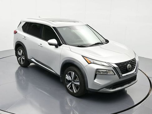 Used 2021 Nissan Rogue SL w/ Premium Package image 32