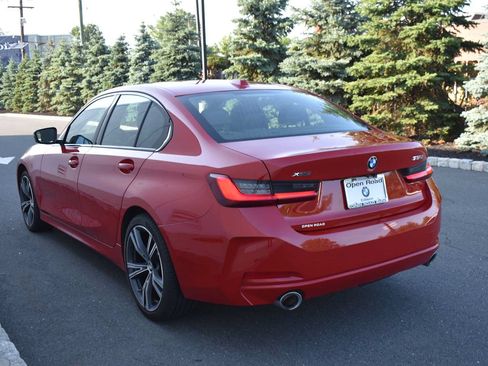 Used 2023 BMW 330i xDrive Sedan w/ Premium Package AWD/4WD image 7