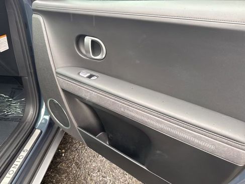 Used 2024 Hyundai Ioniq 5 Limited image 10