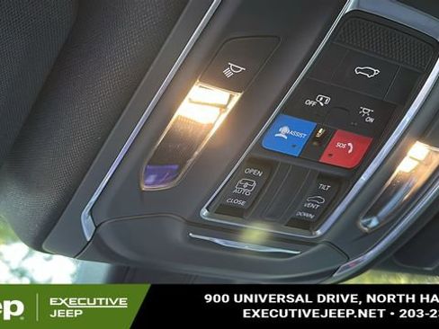 New 2025 Jeep Grand Cherokee Laredo X w/ Luxury Tech Group I image 20