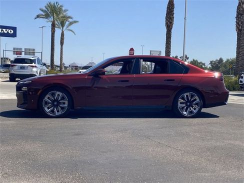 New 2025 BMW 740i 740i w/ Premium Package image 9