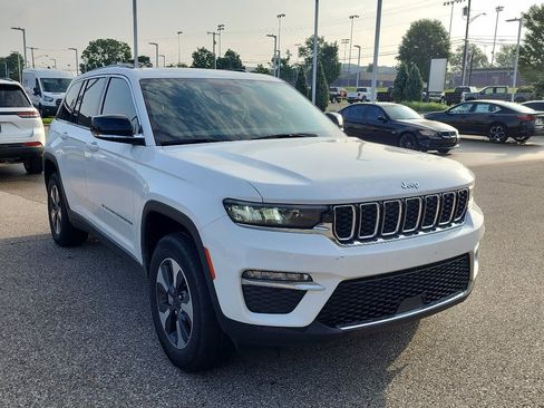 Used 2022 Jeep Grand Cherokee Limited 4xe AWD/4WD image 9