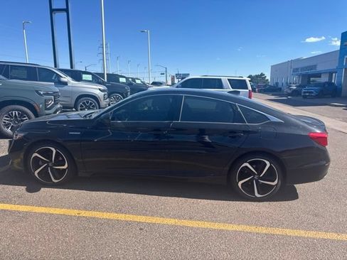 Used 2022 Honda Accord Sport image 8