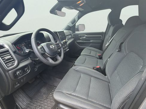 Used 2025 RAM 1500 Big Horn AWD/4WD image 9