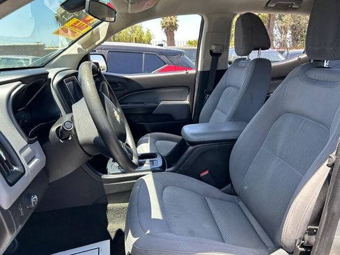 Used 2018 Chevrolet Colorado W/T w/ WT Convenience Package RWD image 17