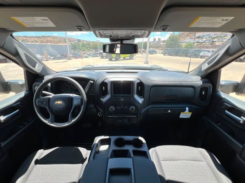 New 2026 Chevrolet Silverado 2500 Custom w/ Custom Value Package AWD/4WD image 10