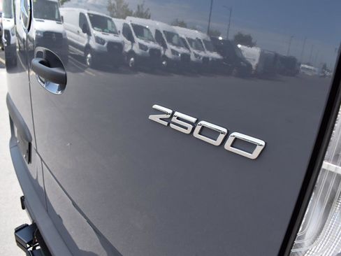 New 2025 Mercedes-Benz Sprinter 2500 image 12