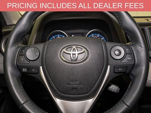 Used 2018 Toyota RAV4 XLE FWD image 19