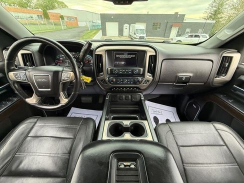 Used 2017 GMC Sierra 1500 Denali w/ Denali Ultimate Package AWD/4WD image 26
