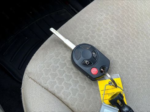 Used 2017 Ford Escape SE image 15