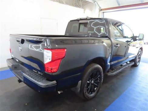 Used 2023 Nissan Titan SV w/ SV Convenience Package image 14