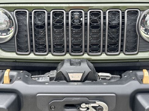 Used 2024 Jeep Wrangler Unlimited Rubicon 392 AWD/4WD image 9