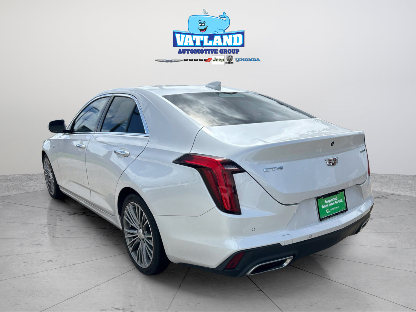 Used 2021 Cadillac CT4 Premium Luxury RWD image 3