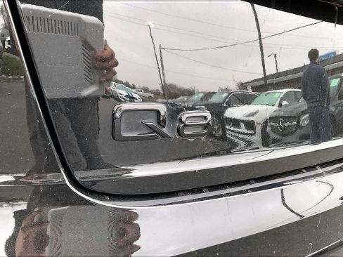 Used 2022 Audi Q8 Prestige image 11