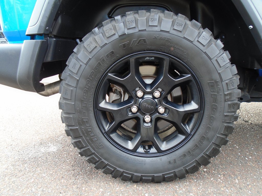 Certified 2021 Jeep Wrangler Sport AWD/4WD image 17