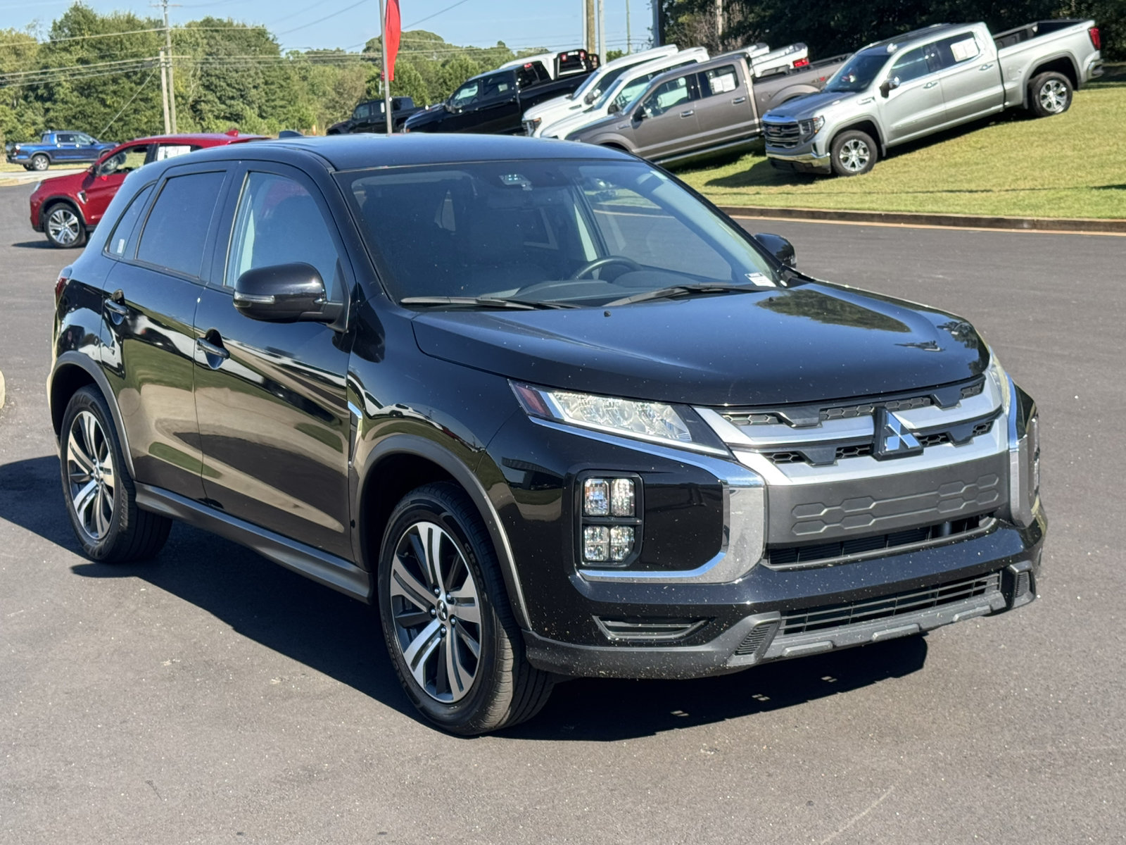 Used 2024 Mitsubishi Outlander Sport ES AWD/4WD image 3