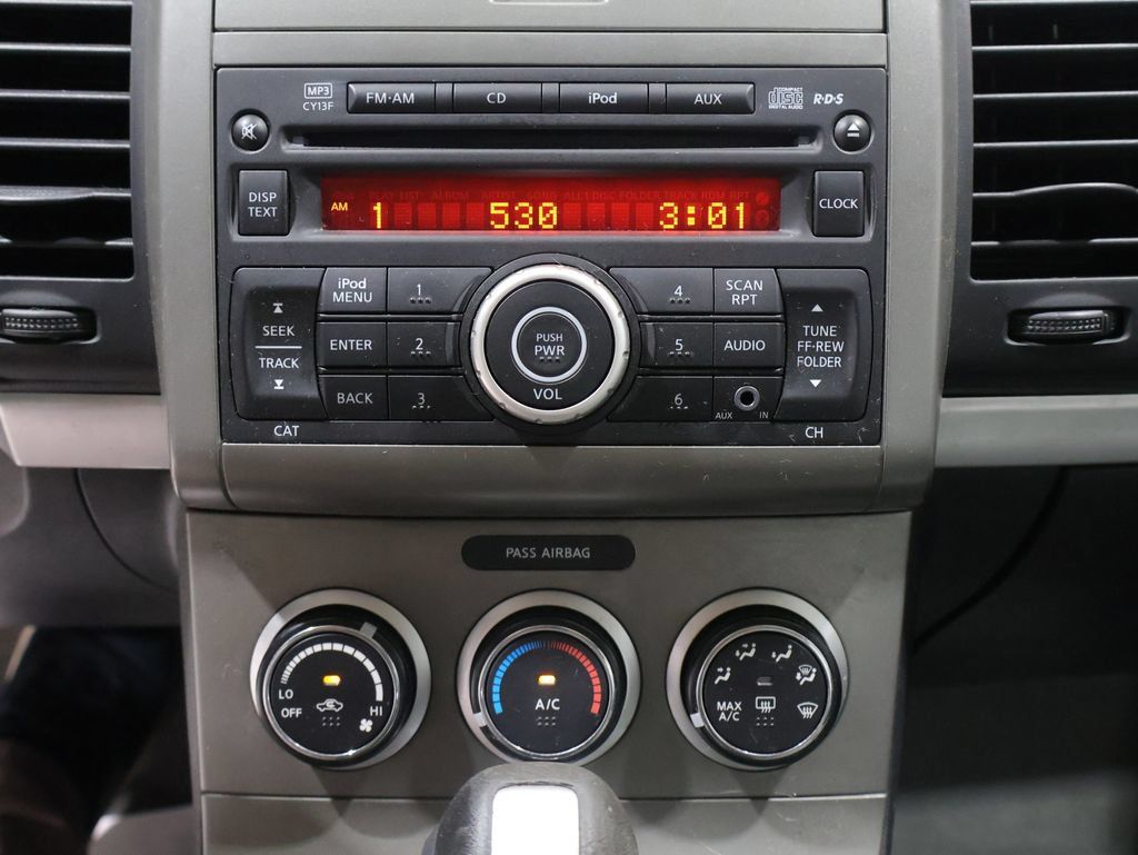 Used 2012 Nissan Sentra 2.0 S w/ Convenience Pkg FWD image 6