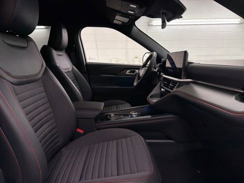 New 2026 Ford Explorer ST-Line w/ ST-Line Street Pack RWD image 28