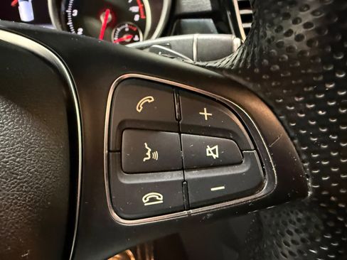 Used 2019 Mercedes-Benz GLE 400 4MATIC image 23