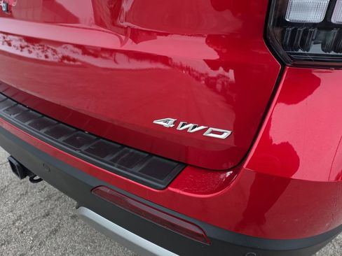 Used 2025 Ford Explorer Platinum w/ LUX Leather Package image 13