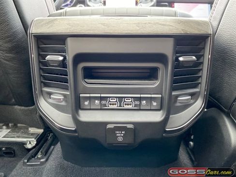 Used 2025 RAM 1500 Limited AWD/4WD image 24