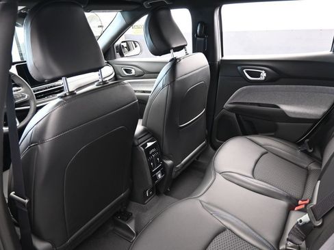 New 2026 Jeep Compass Latitude image 27