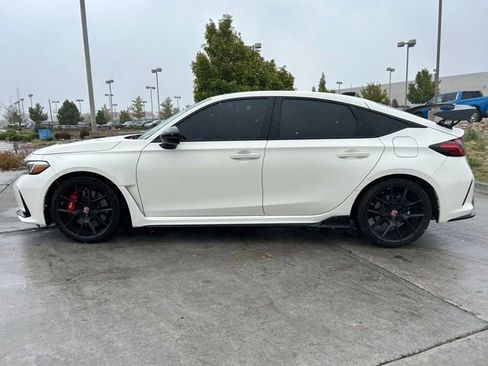 Used 2025 Honda Civic Type R image 4