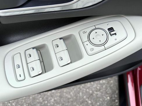 Used 2023 Hyundai Sonata SEL FWD image 9