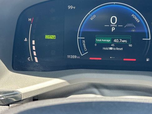 Used 2025 Toyota Camry LE w/ Convenience Package AWD/4WD image 35