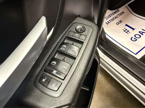 Used 2020 RAM 1500 Big Horn AWD/4WD image 19