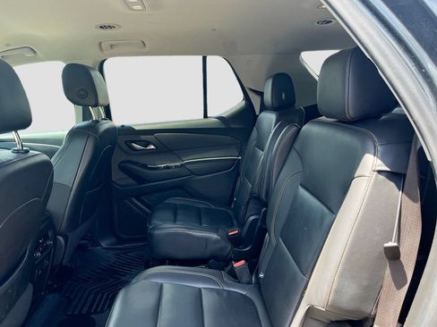 Used 2021 Chevrolet Traverse LT w/ LT Premium Package FWD image 25