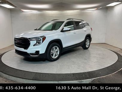 Used 2024 GMC Terrain SLE w/ Driver Convenience Package