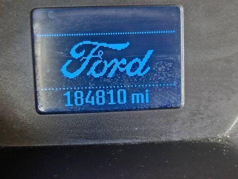 Used 2017 Ford Transit Connect XL FWD image 18